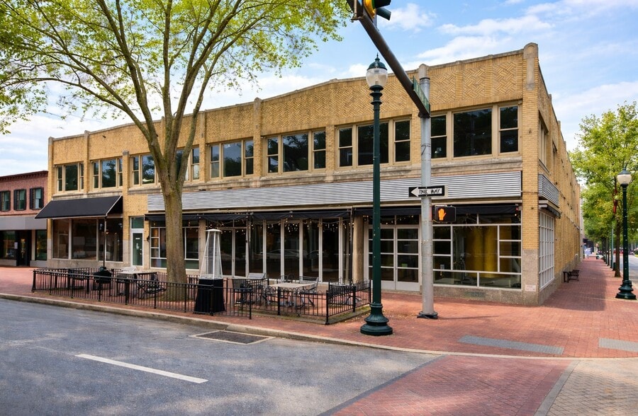 Primary Photo Of 3 W Gay St, West Chester Storefront Retail Office For Lease