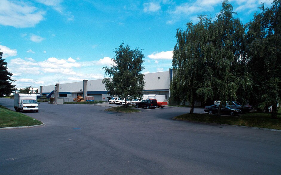 More Photos Of 19215-19221 66th Ave S, Kent Manufacturing For Lease