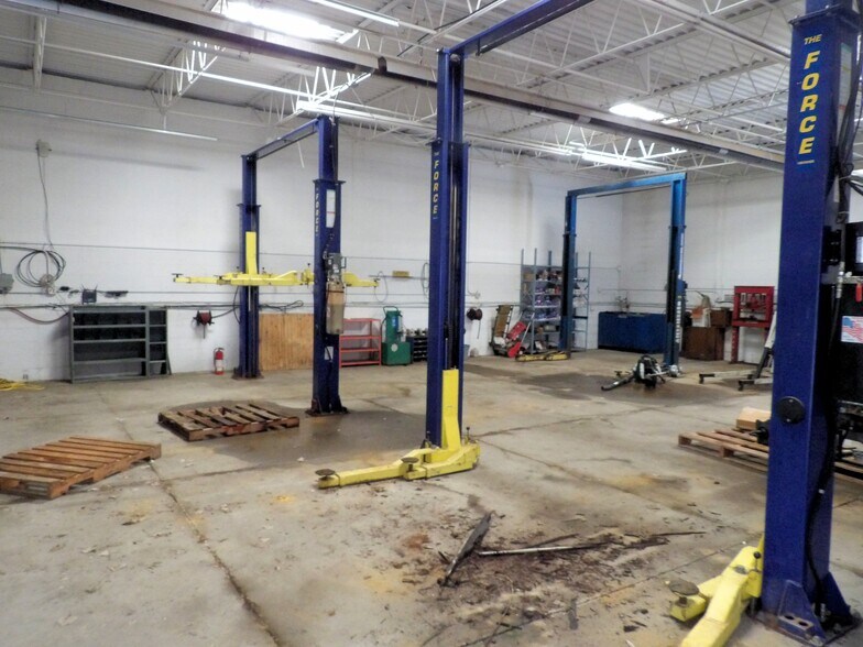 More Photos Of 8624 Station St, Mentor Warehouse For Sale