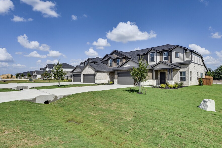 More Photos Of 4405 Clovis Ct, Midlothian Apartments For Sale