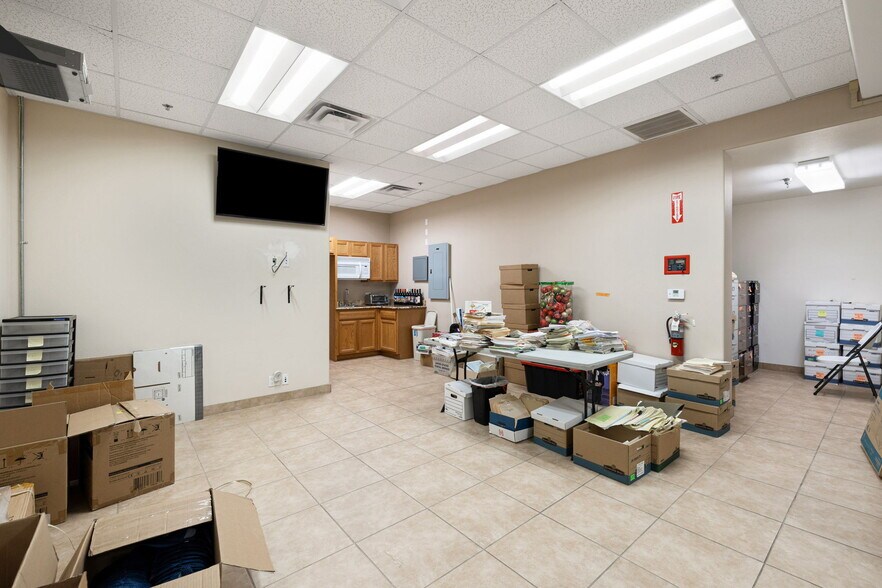 More Photos Of 72203 Adelaid St, Thousand Palms Industrial For Sale