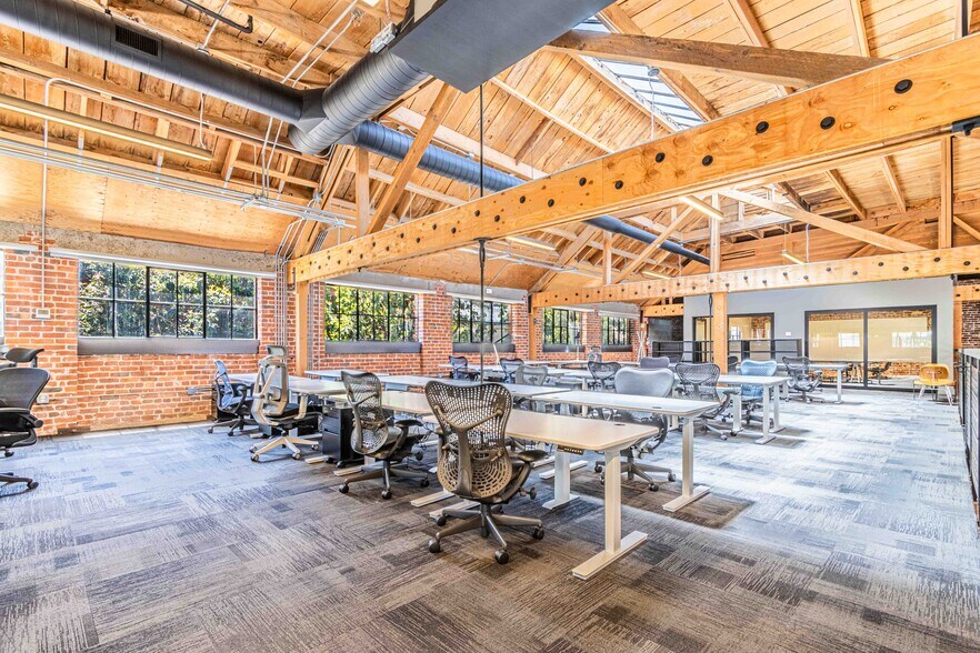 More Photos Of 260 8th St, San Francisco Service For Sale
