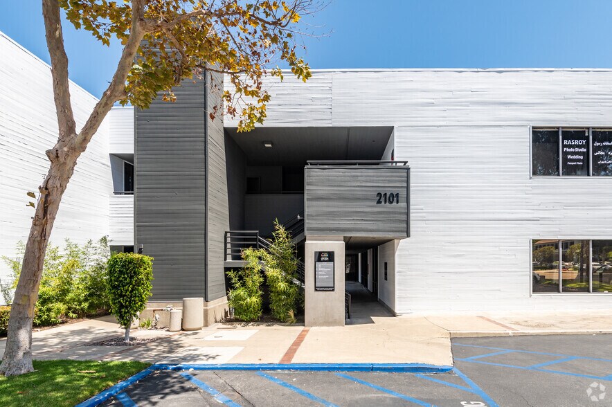 More Photos Of 2091-2101 Business Center Dr, Irvine Unknown For Sale