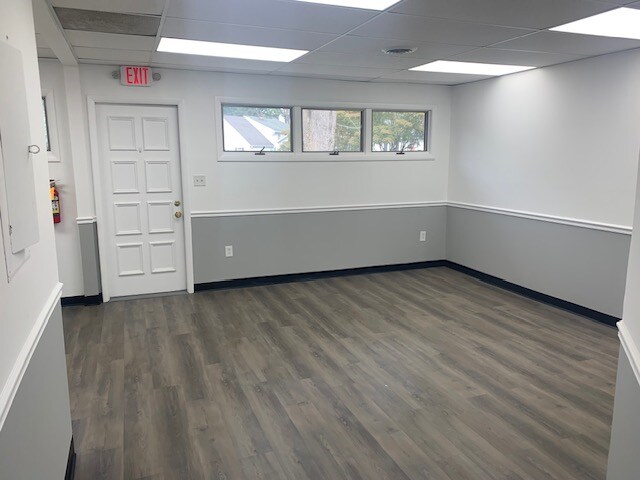 More Photos Of 1076 Parkway Ave, Ewing Medical For Lease
