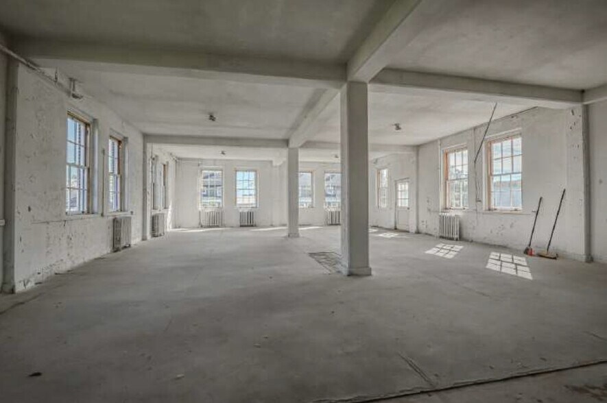 More Photos Of 232 Colter Rd, Delaware City Office For Sale
