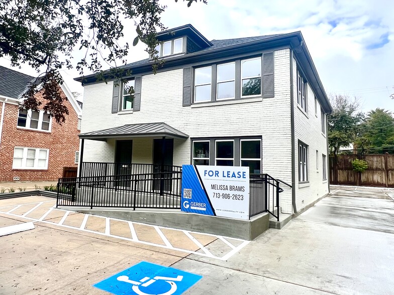 Primary Photo Of 2016 Bissonnet St, Houston Medical For Lease