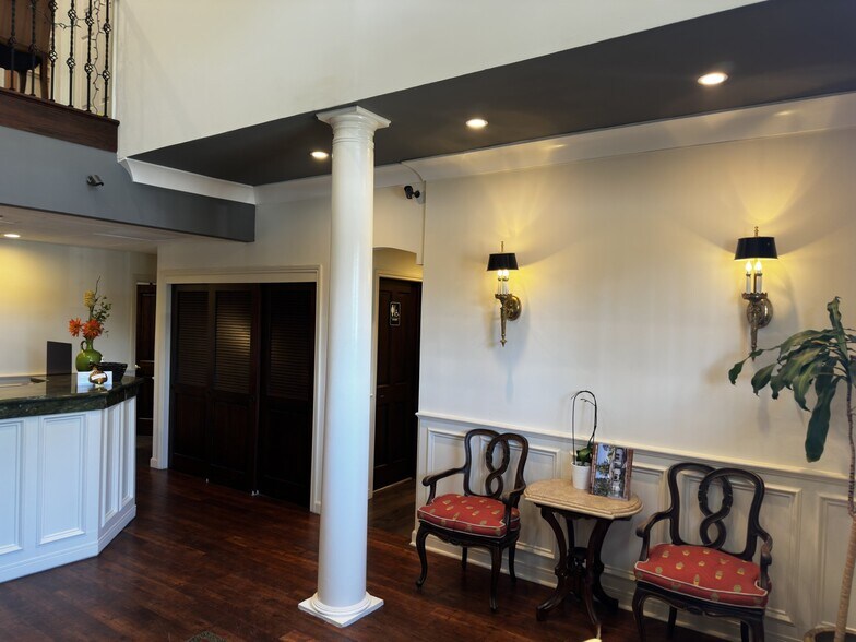 More Photos Of 2787 Moorpark Ave, San Jose Office Residential For Sale