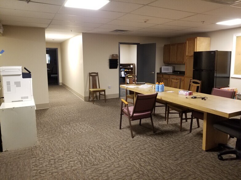 More Photos Of 26 Hill St, Wilkes Barre Distribution For Sale