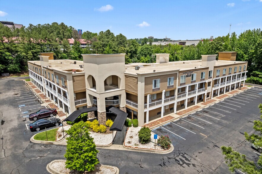 More Photos Of 155 Vulcan Rd, Birmingham Hotel For Sale