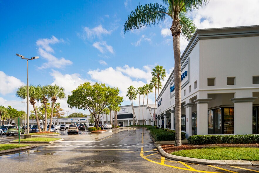 More Photos Of 2001 N University Dr, Coral Springs Unknown For Lease