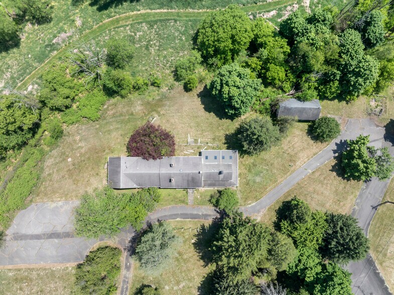 More Photos Of 110 Woodfern Rd, Branchburg Warehouse For Sale