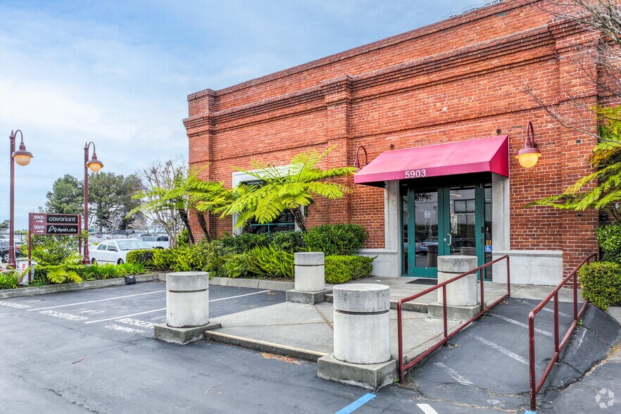 More Photos Of 5903-5909 Christie Ave, Emeryville Office For Sale