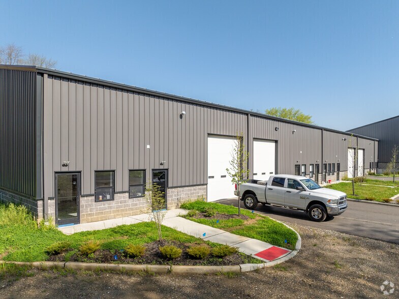 More Photos Of 1008 State Route 33, Freehold Warehouse For Lease