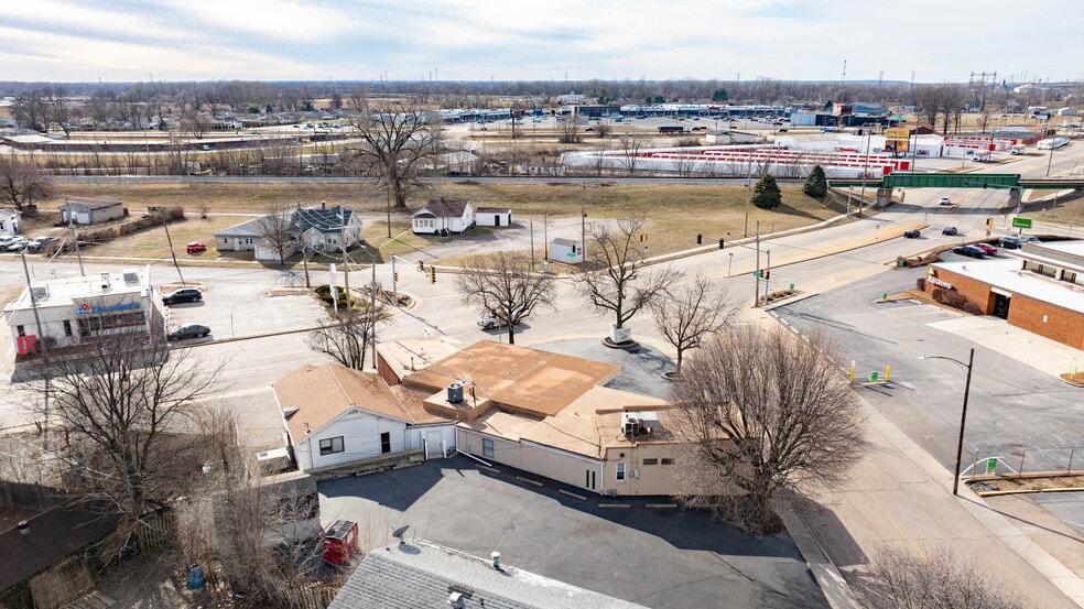 More Photos Of 344 St Louis ave, East Alton Office For Sale