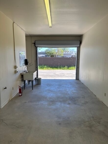 More Photos Of 80 Barham Ave, Santa Rosa Warehouse For Sale