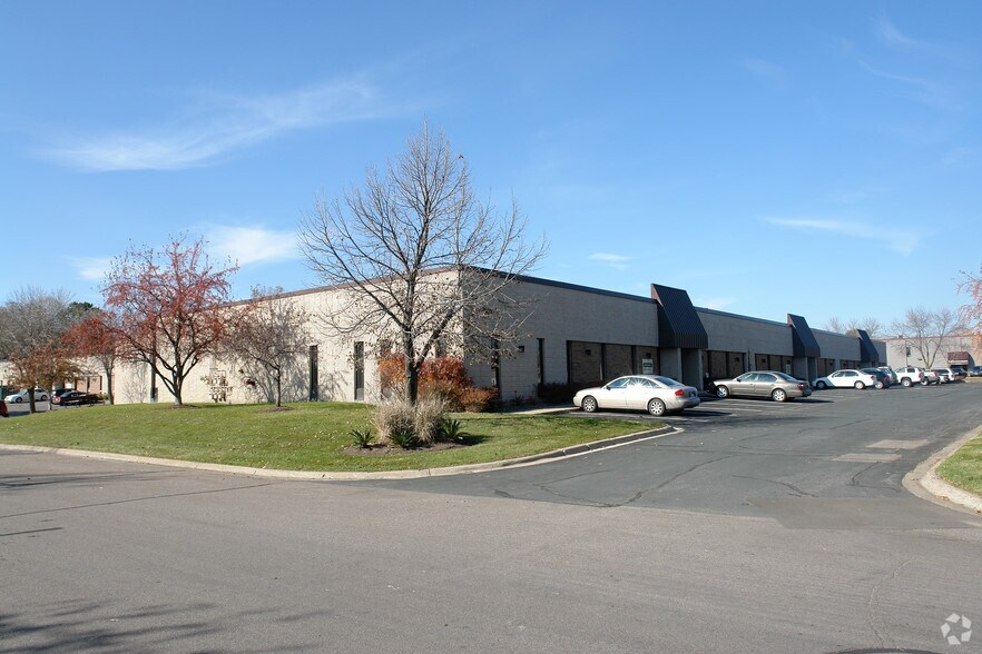 Primary Photo Of 11504-11524 K Tel Dr, Minnetonka Research And Development For Lease