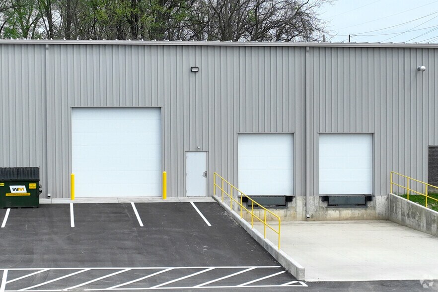 More Photos Of 1650 Industry Dr, Indianapolis Industrial For Sale