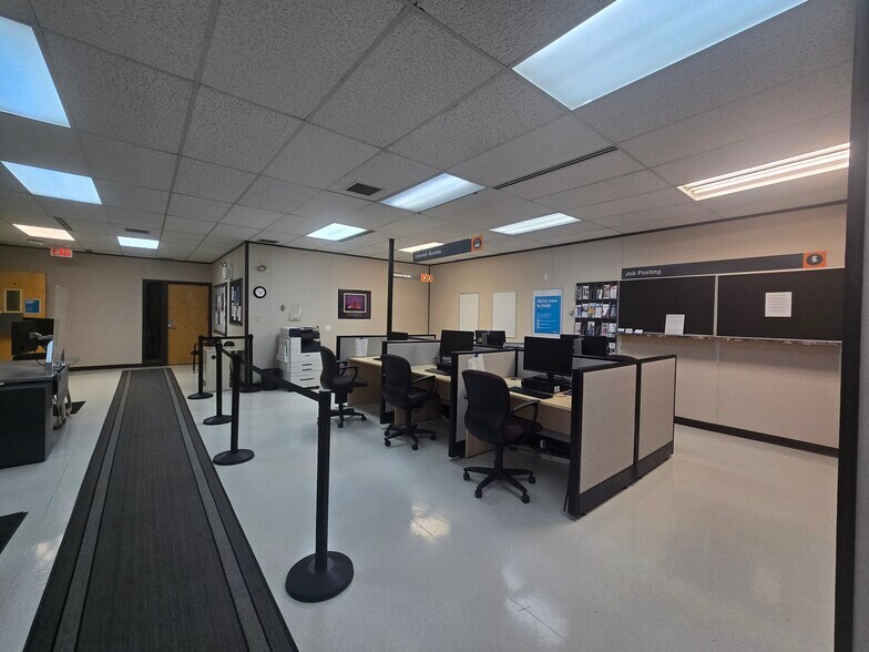 More Photos Of 5201 44 St, Bonnyville Industrial For Sale