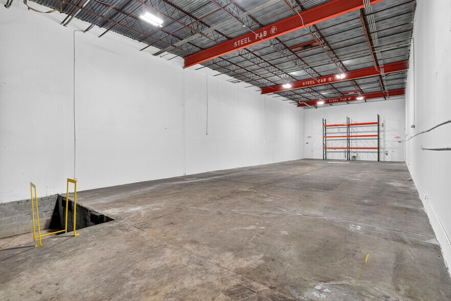 More Photos Of 3402 SW 26th Ter, Fort Lauderdale Warehouse For Lease