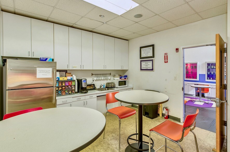 More Photos Of 205 Marcus Blvd, Hauppauge Warehouse For Sale