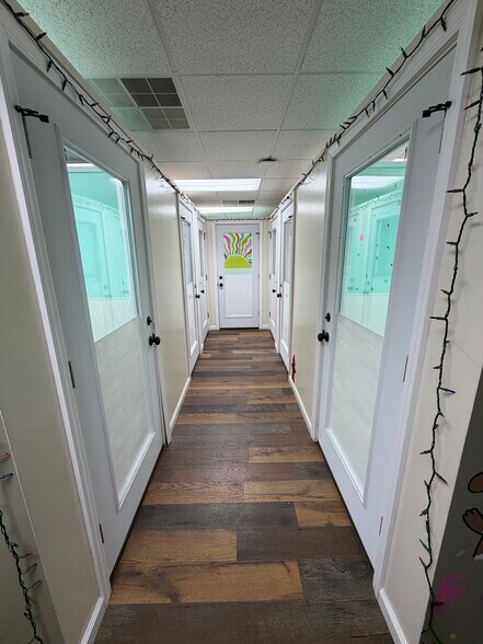 More Photos Of 104 Woodward Hill Rd, Edwardsville Office For Sale