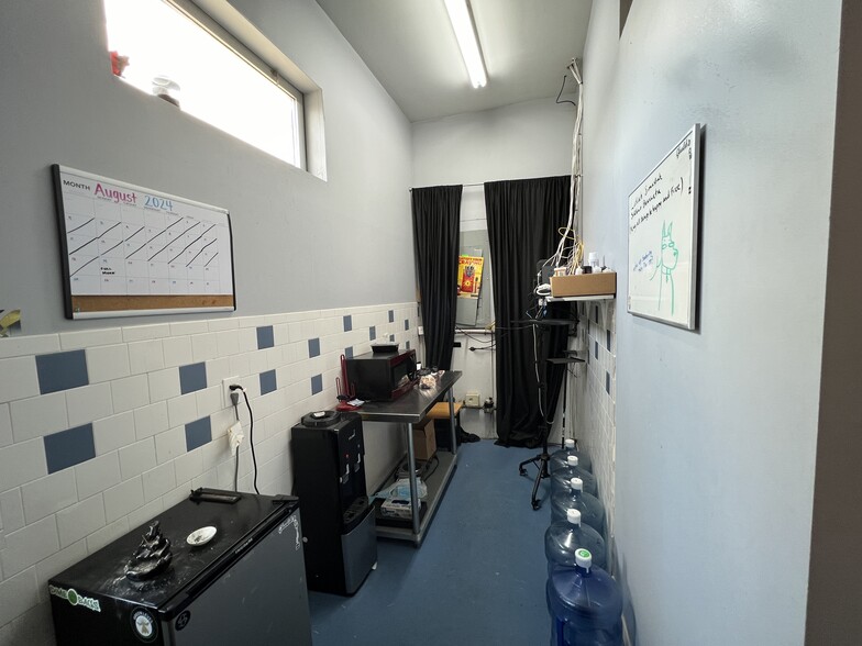 More Photos Of 5536 Steubenville Pike, McKees Rocks Restaurant For Lease