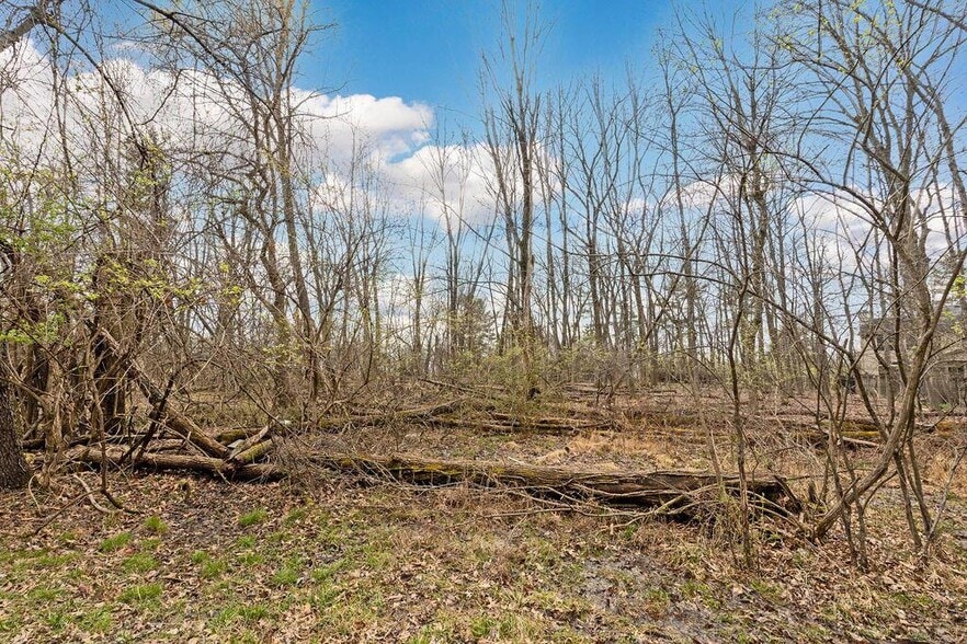 More Photos Of 132-136 Highland Ave, Worthington Land For Sale