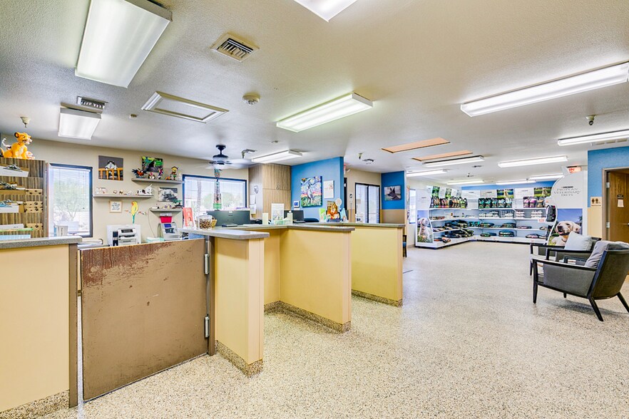 More Photos Of 1651 N Rancho Dr, Las Vegas Veterinarian Kennel For Sale