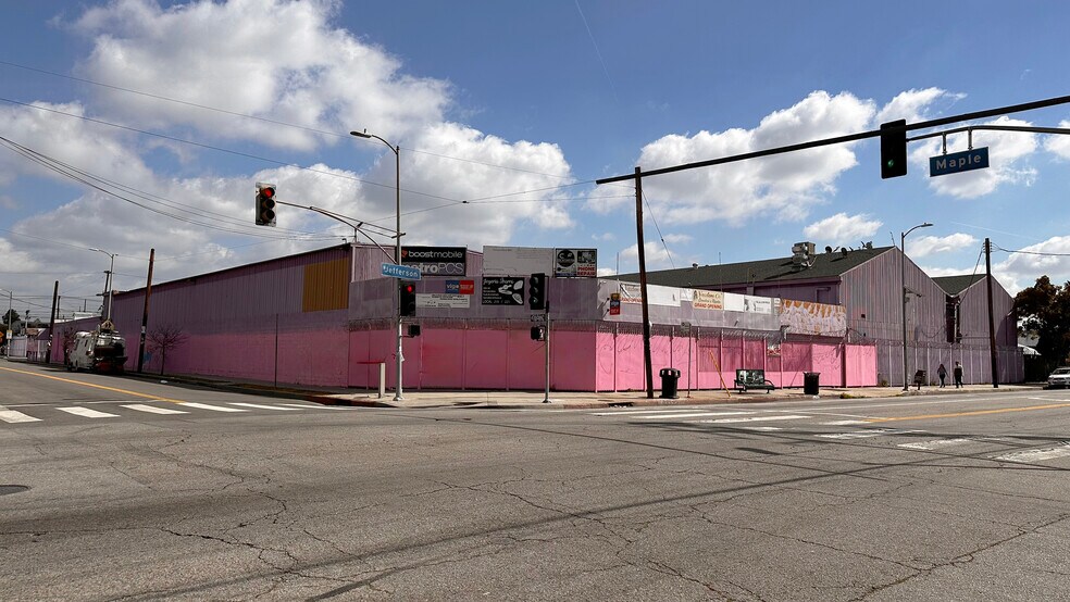 More Photos Of , Los Angeles Unknown For Sale