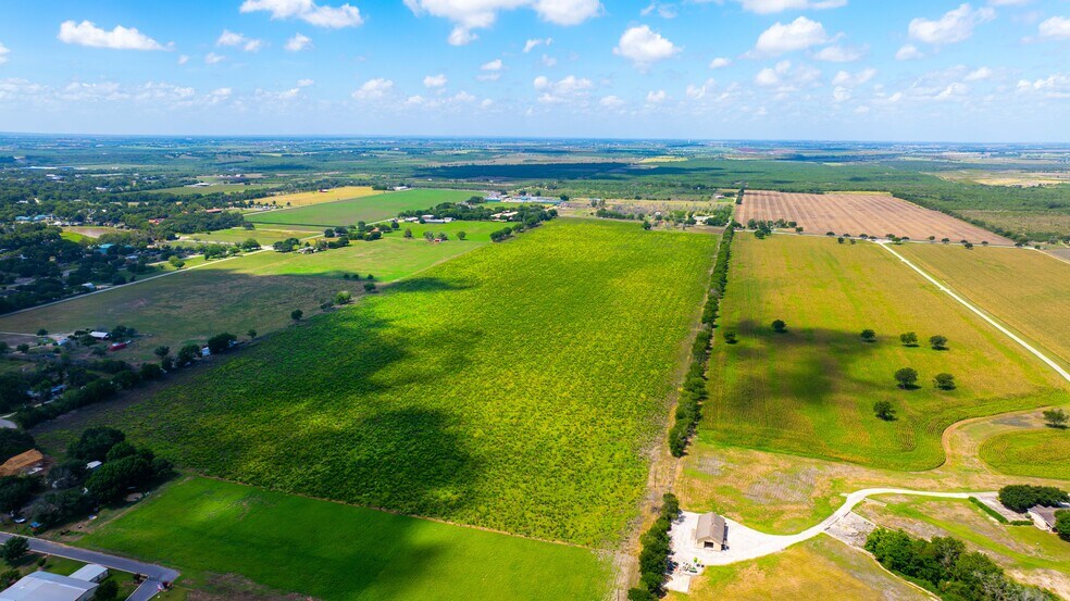 More Photos Of 7201 FM725, McQueeney Land For Sale