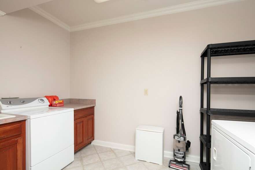 More Photos Of 4664 Lexington Rd, Winchester Specialty For Sale