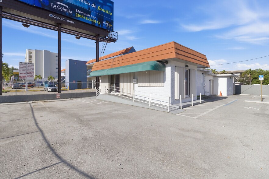 More Photos Of 470 NW 22nd Ave, Miami Office For Sale