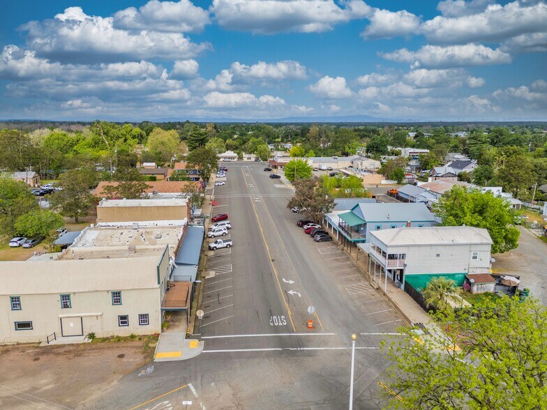 More Photos Of 20832 Front St, Cottonwood General Retail For Sale