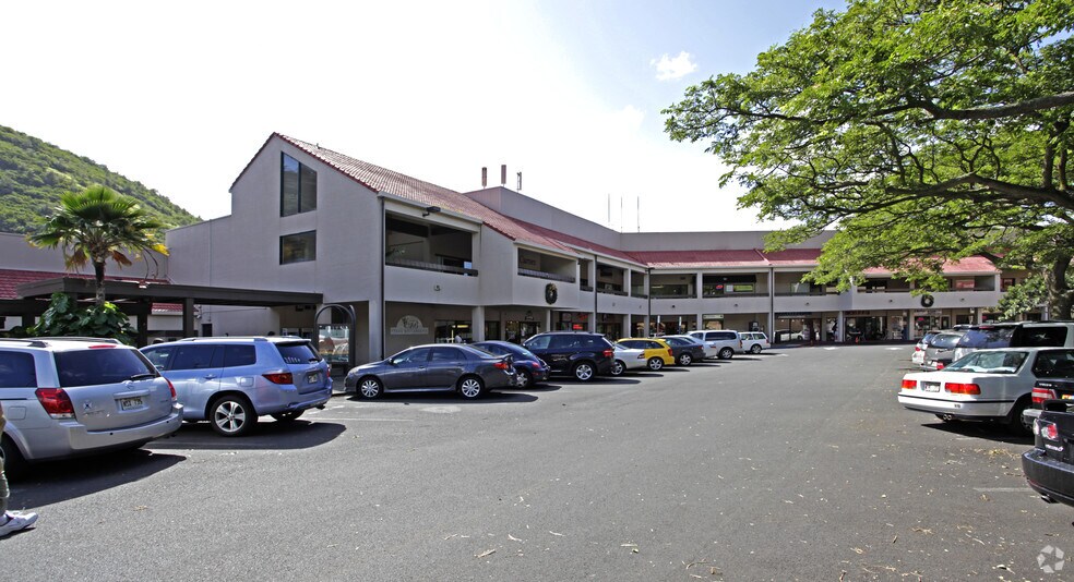 More Photos Of 2855 E Manoa Rd, Honolulu Unknown For Lease