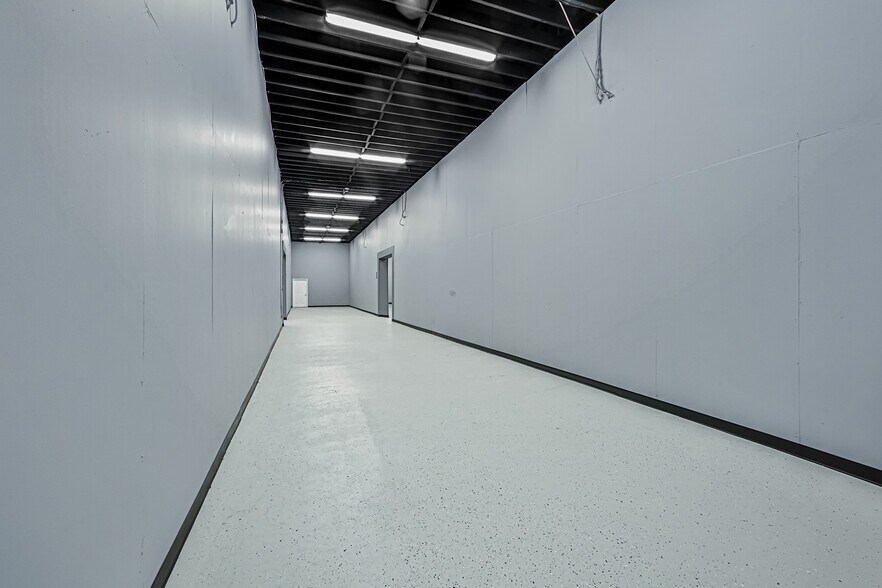 More Photos Of 102 S Shaver St, Pasadena Warehouse For Lease