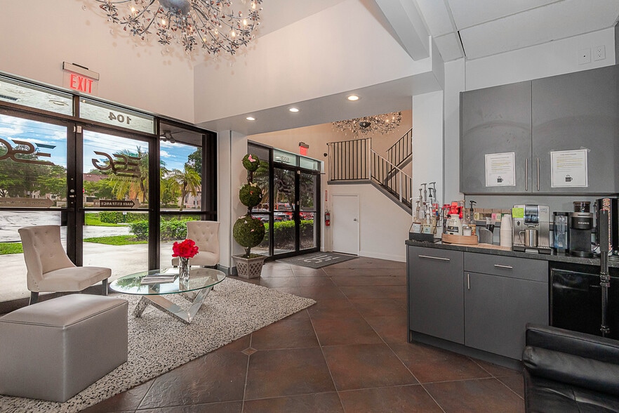 More Photos Of 3650 Coral Ridge Dr, Coral Springs Light Manufacturing For Sale