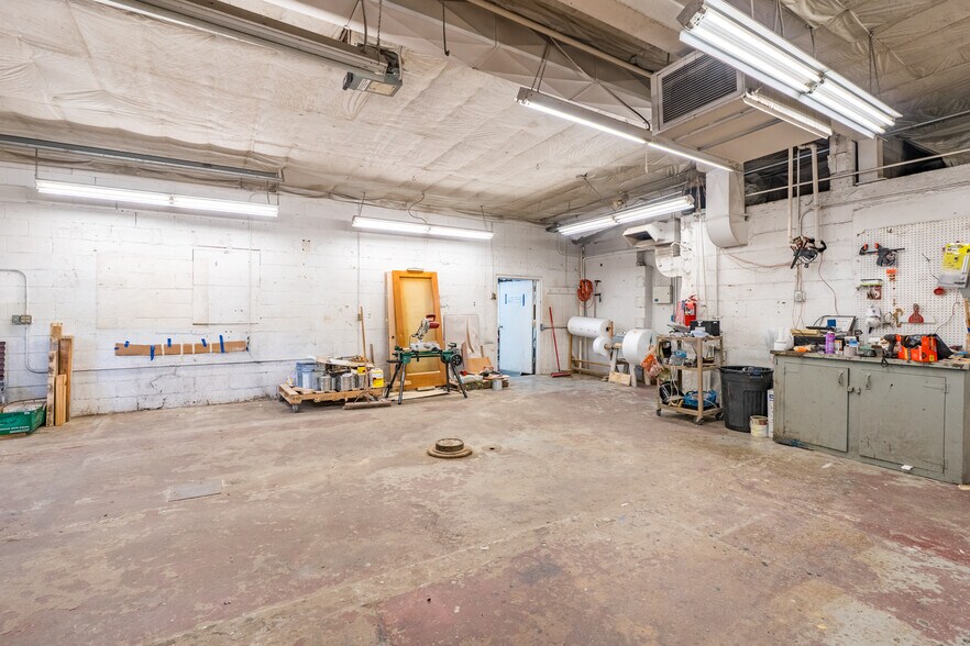 More Photos Of 459 Southgate Dr, Tomahawk Industrial For Sale