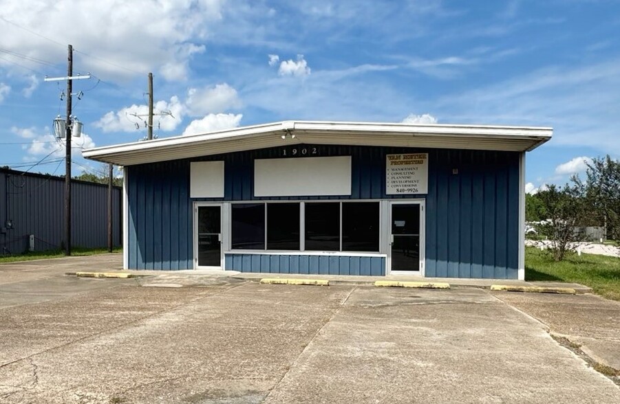 Primary Photo Of 1902 W Cardinal Dr, Beaumont Office For Lease