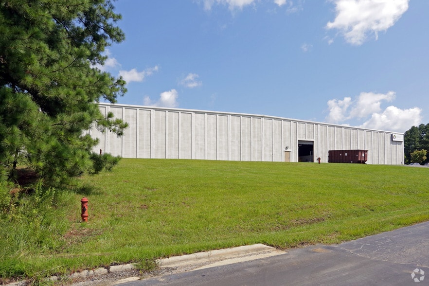 More Photos Of 2710 Weck Dr, Durham Warehouse For Lease