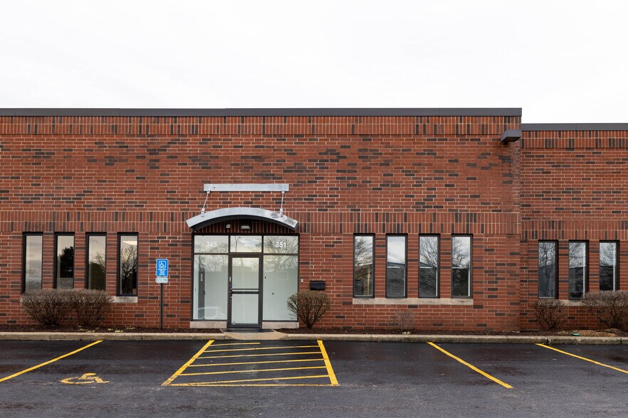More Photos Of 335-367 Remington Blvd, Bolingbrook Light Manufacturing For Lease