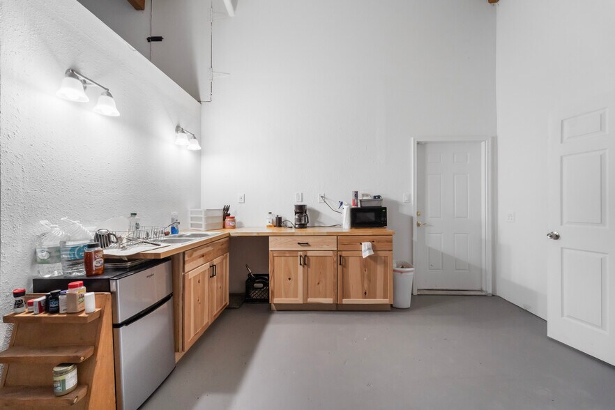 More Photos Of 473 Highway W, Eldon Storefront Retail Residential For Sale
