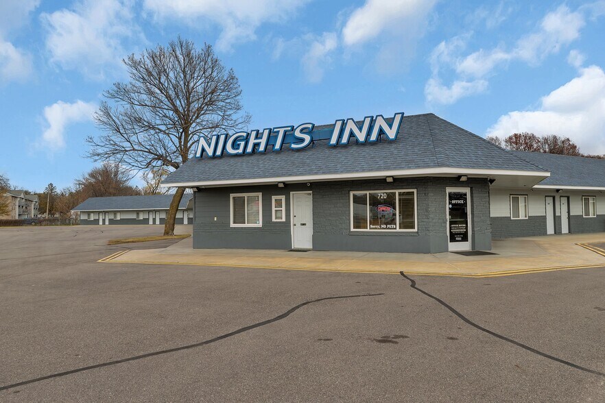 More Photos Of 720 Highway 10, Saint Cloud Hospitality For Sale