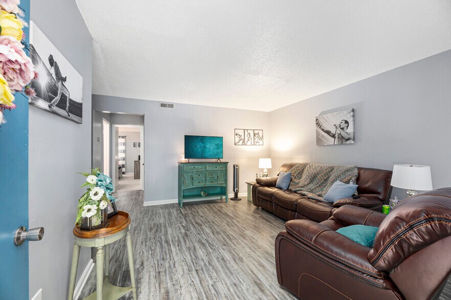 More Photos Of 100 S Kirkland Ave, Elkin Apartments For Sale