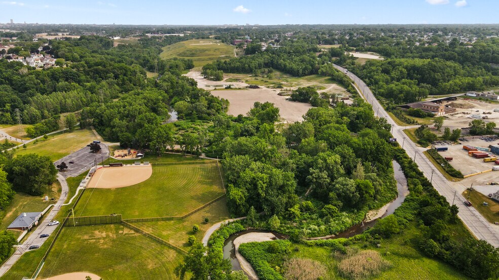 More Photos Of 5000 Warner Rd, Garfield Heights Land For Sale