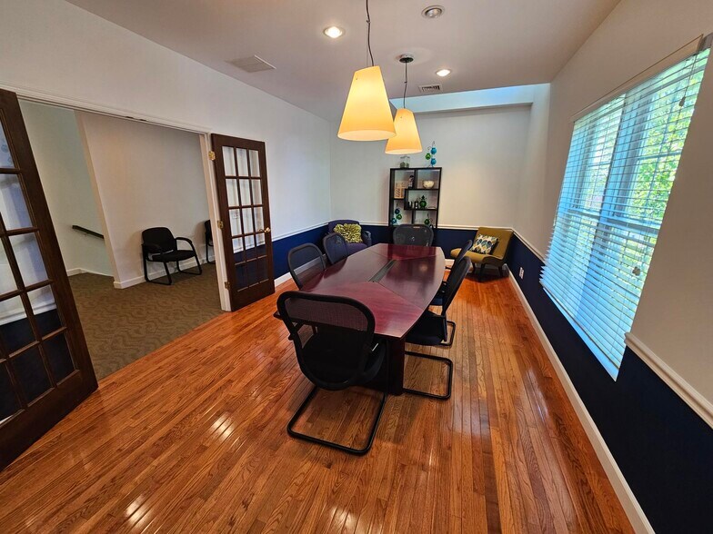 More Photos Of 4 Walter Foran Blvd, Flemington Office For Sale