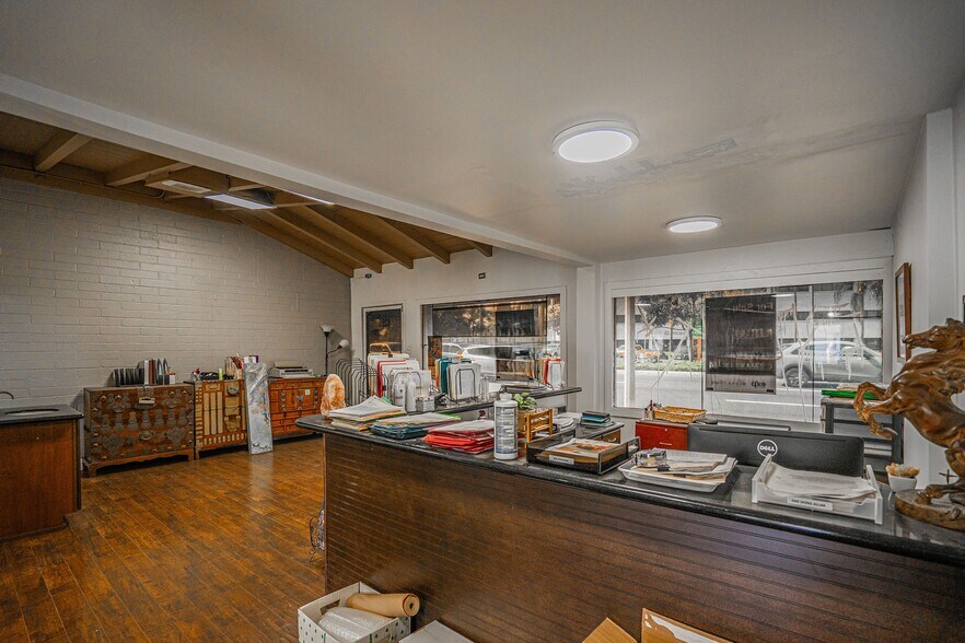 More Photos Of 6286 Beach Blvd, Buena Park Storefront For Sale