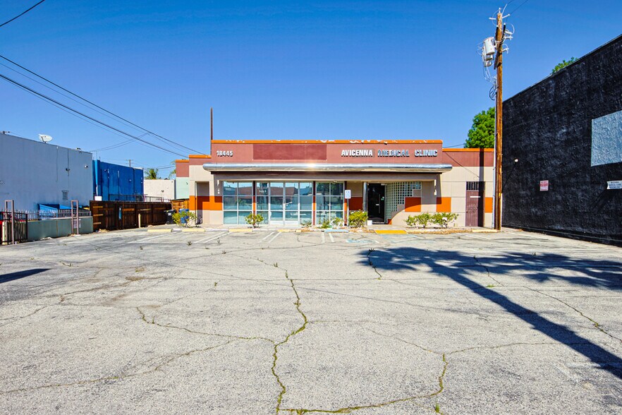 More Photos Of 18445 Vanowen St, Reseda Medical For Sale