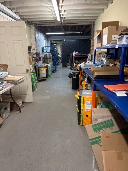 More Photos Of 181 S Whitfield St, Nazareth Office Residential For Sale