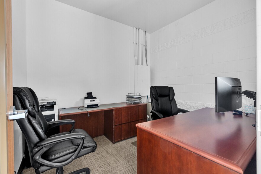 More Photos Of 4760 Castleton Way, Castle Rock Storefront Retail Office For Sale