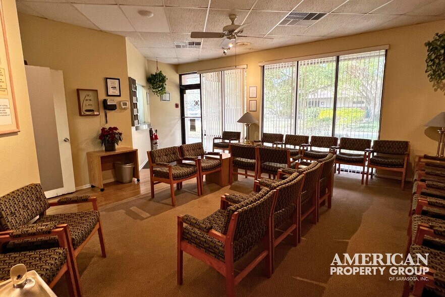 More Photos Of 3920 Bee Ridge Rd, Sarasota Medical For Sale